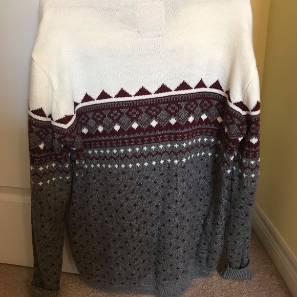 Patterned Knit Sweater - Picture 3 of 3